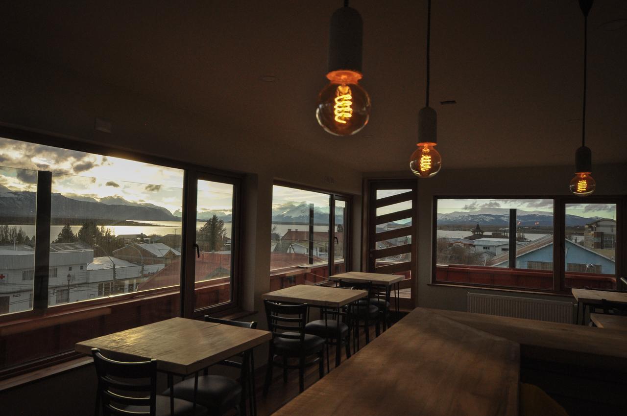 Hotel Vendaval Puerto Natales Exteriör bild